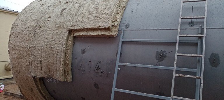 Теплоизоляция резервуара.